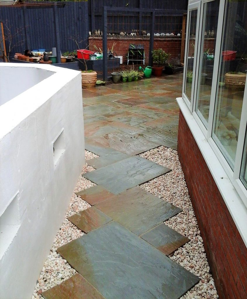 Garden walls Ace of Spades